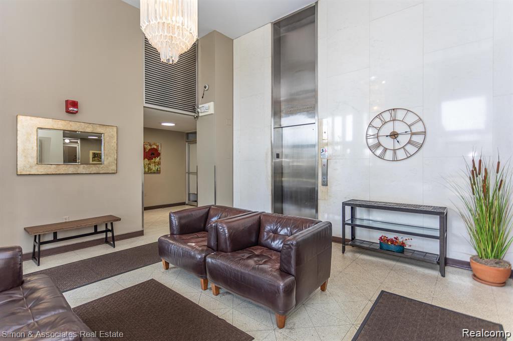 22700 Garrison Street, 604, Dearborn, MI 48124 — Photo 2
