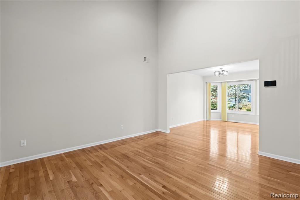 5747 Glen Creek Court, Ann Arbor, MI 48108 — Photo 7