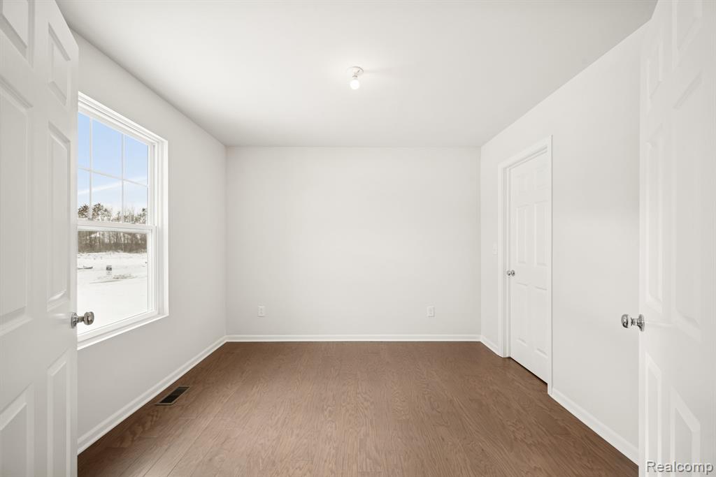 4241 Cedar Lane, Grand Blanc, MI 48439 — Photo 13