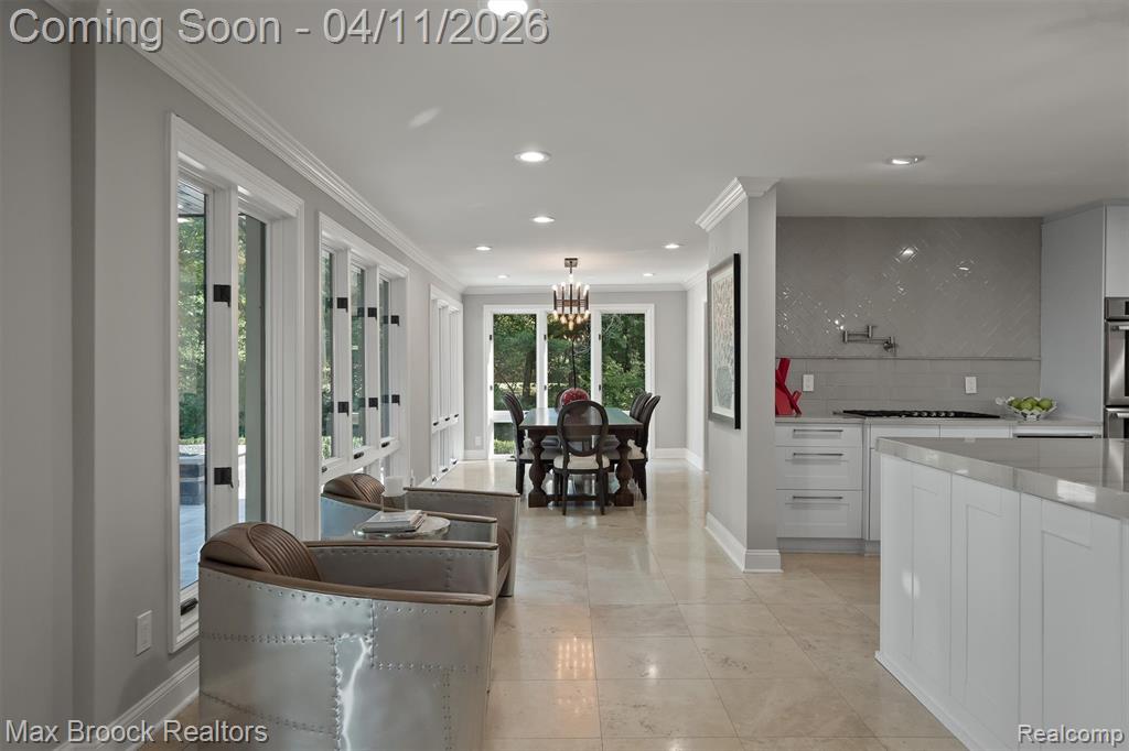 5190 Clarendon Crest Street, Bloomfield Hills, MI, 48302