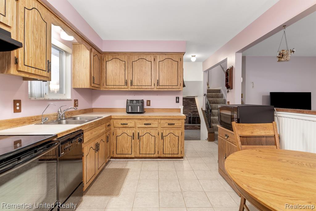 5731 FLEMINGS LAKE Road, Clarkston, MI 48348 — Photo 15