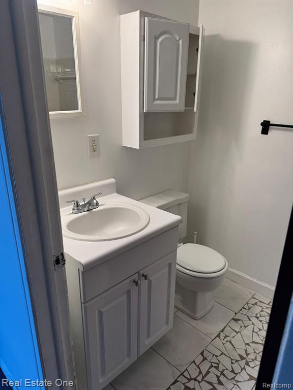8852 Sunrise Drive, Sterling Heights, MI 48312 — Photo 22