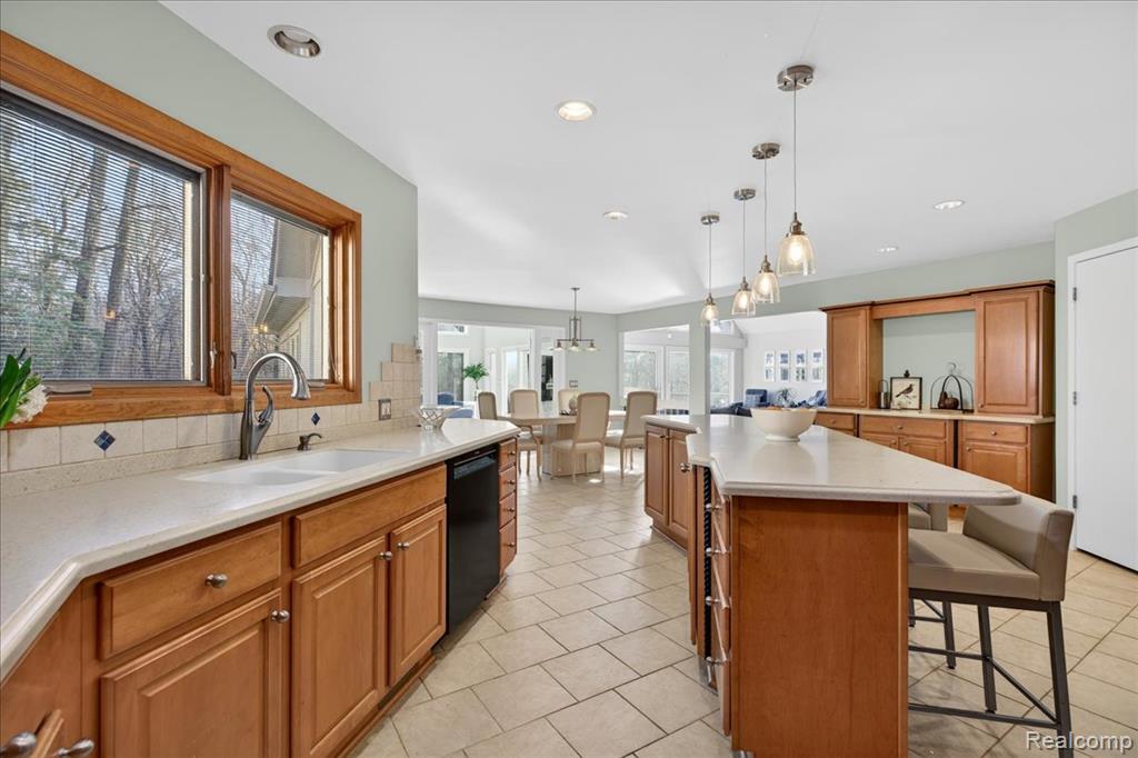 6346 Simler Drive, Clawson, MI — Photo 20