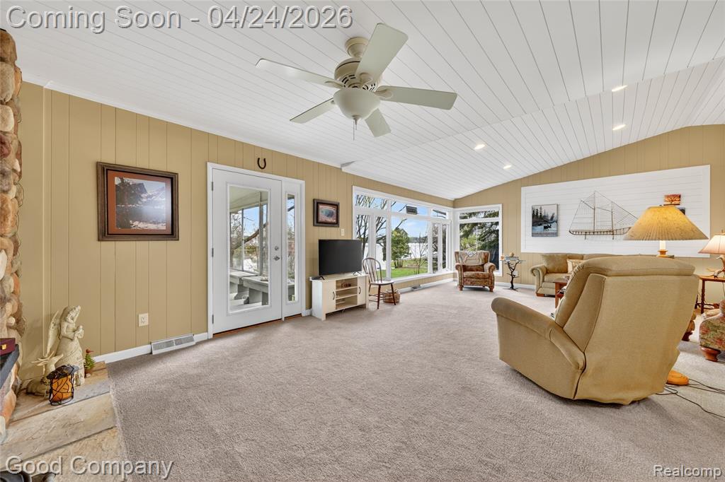 3463 Coseyburn Road, Waterford, MI 48329 — Photo 9