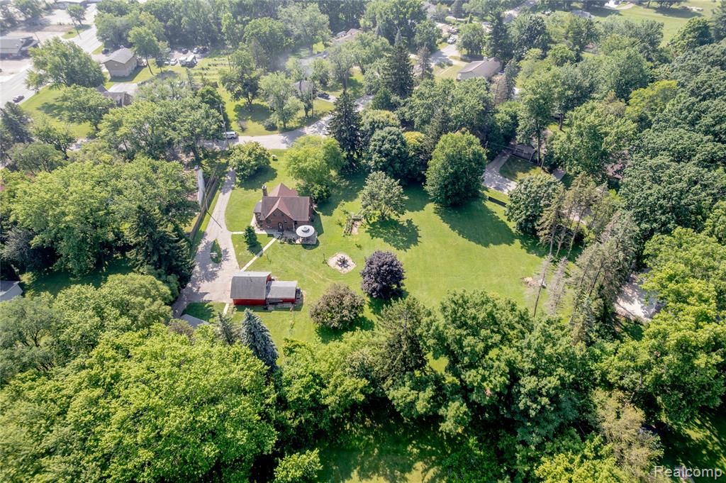 5384 Silverton Drive, Grand Blanc, MI 48439 — Photo 7