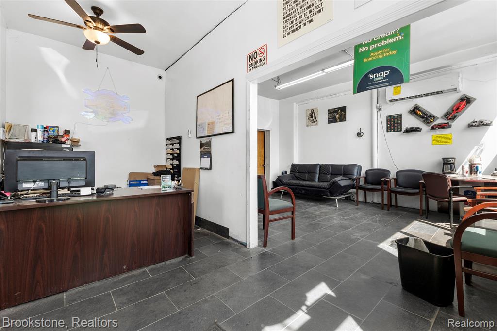 10200 Whittier Street, Detroit, MI 48224 — Photo 37
