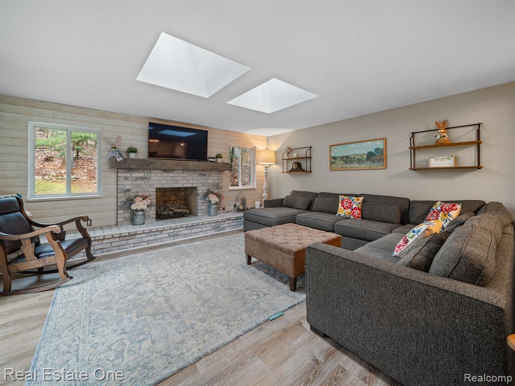 5219 PINE HILL Circle, Howell, MI 48843 — Photo 10