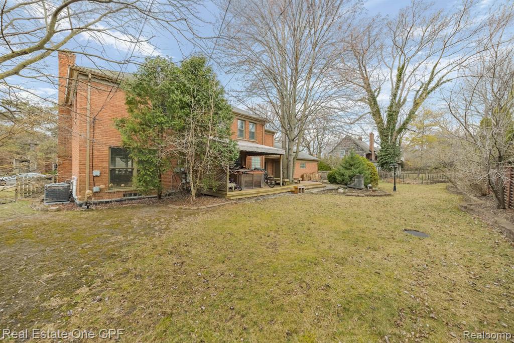 6 ELMSLEIGH Lane, Grosse Pointe, MI 48230 — Photo 37