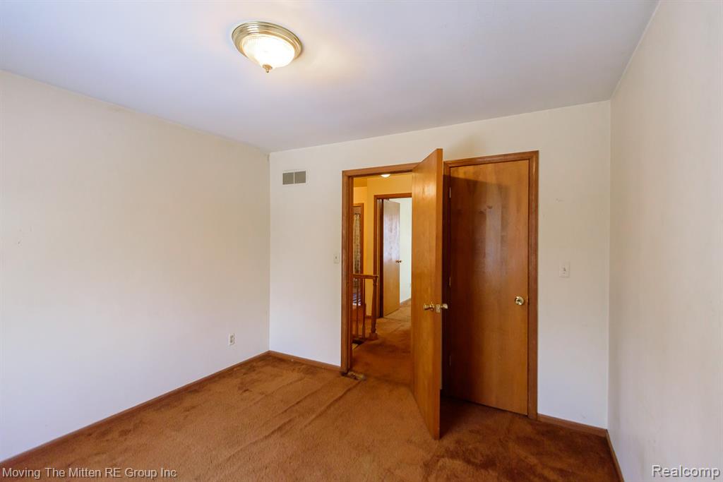 44017 Harmony Lane, Belleville, MI 48111 — Photo 33