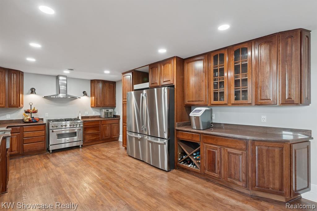 1112 W Cook Road, Grand Blanc, MI 48439 — Photo 14