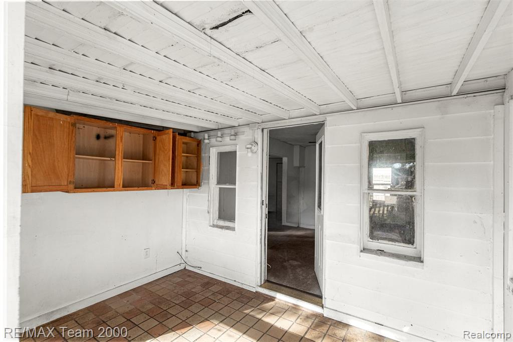 533 E Milton Avenue, Hazel Park, MI 48030 — Photo 21