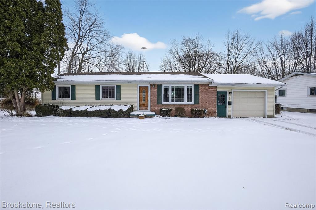 300 N Kibbee Street, MI 48879 — Photo 3