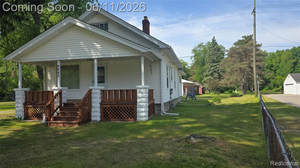 4085 Pine Grove Avenue, Fort Gratiot, MI 48059 — Photo 2