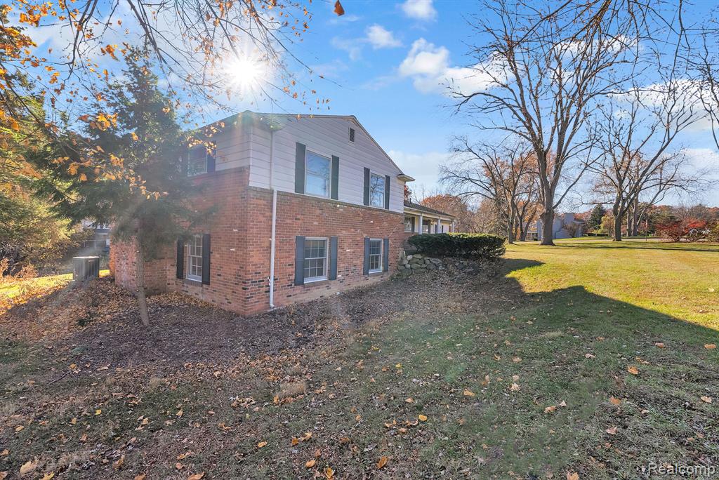 4265 Pine Tree Trail, Bloomfield Hills, MI 48302 — Photo 3