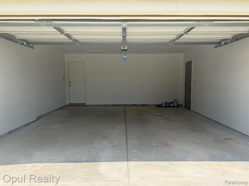 44250 Candlewood Drive, Canton, MI 48187 — Photo 4