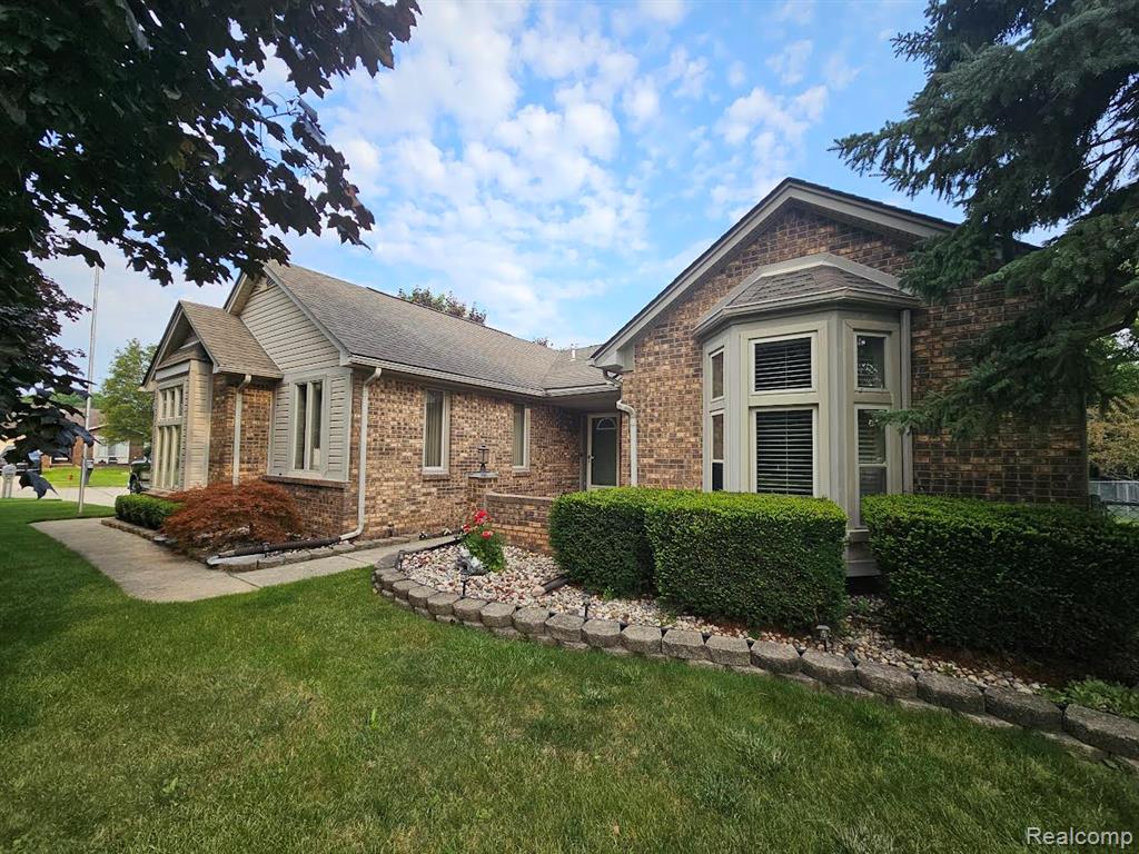 40026 Vachon Drive, Sterling Heights, MI 48313 — front exterior