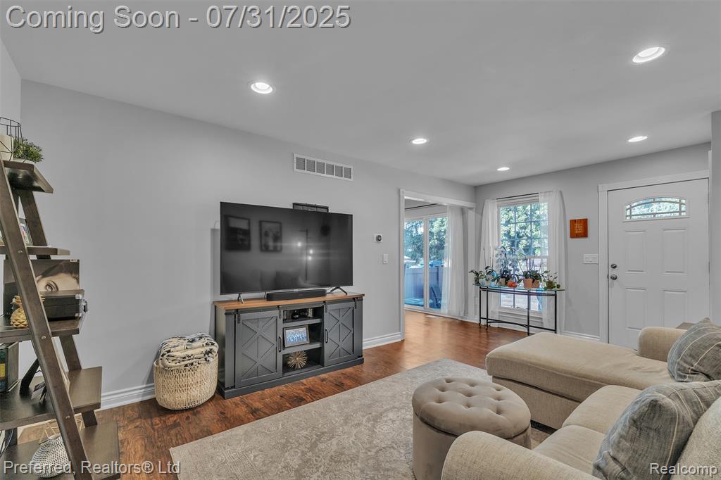 725 Eastwind Drive, Canton, MI 48188 — Photo 12