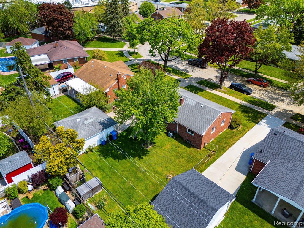 8631 WHITEFIELD Street, Dearborn Heights, MI 48127 — Photo 28