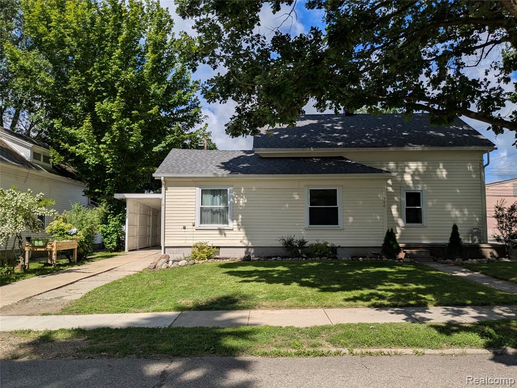 300 Bristol Street S, Almont, MI 48003 — Photo 5