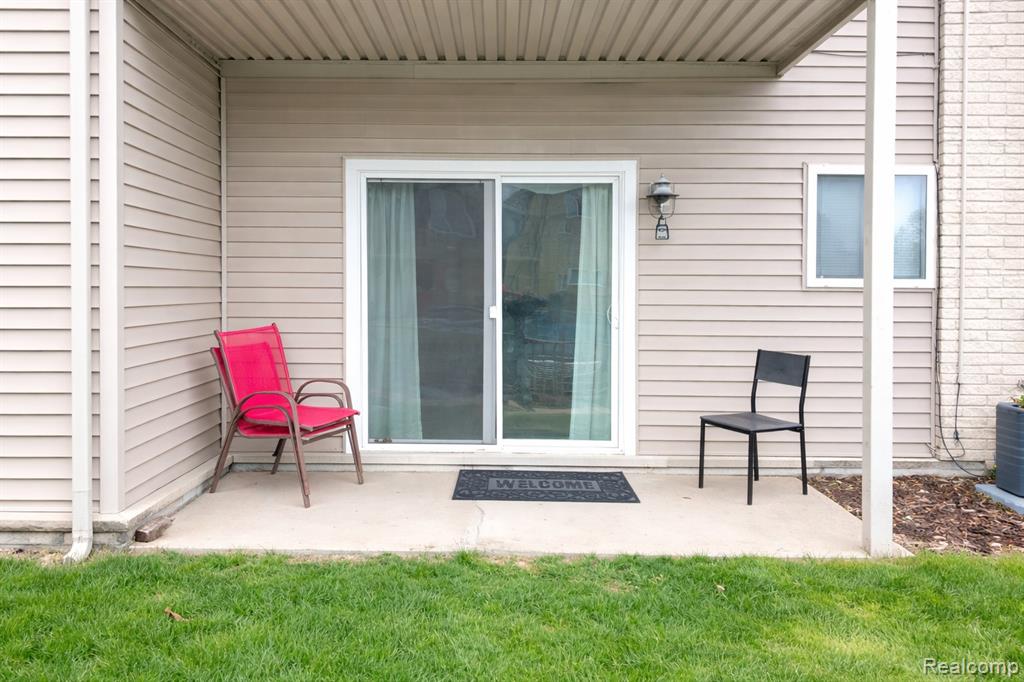 10052 Allen Pointe Drive, Allen Park, MI 48101 — Photo 2