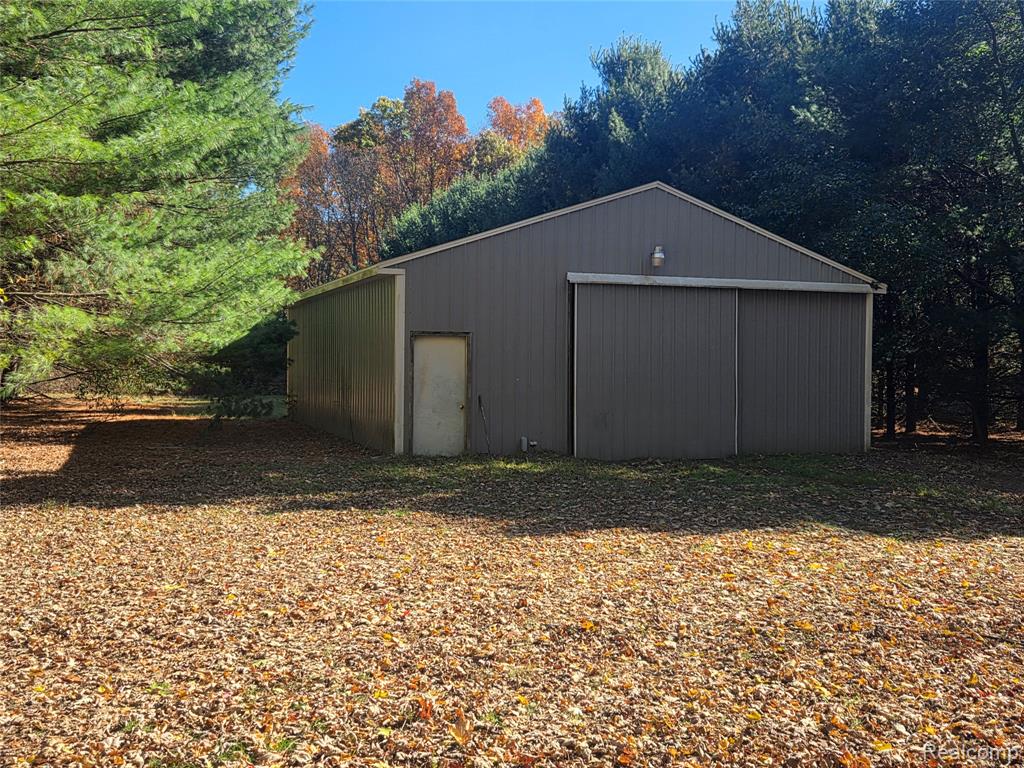 7507 Pingree Road, Pinckney, MI 48169 — Photo 9