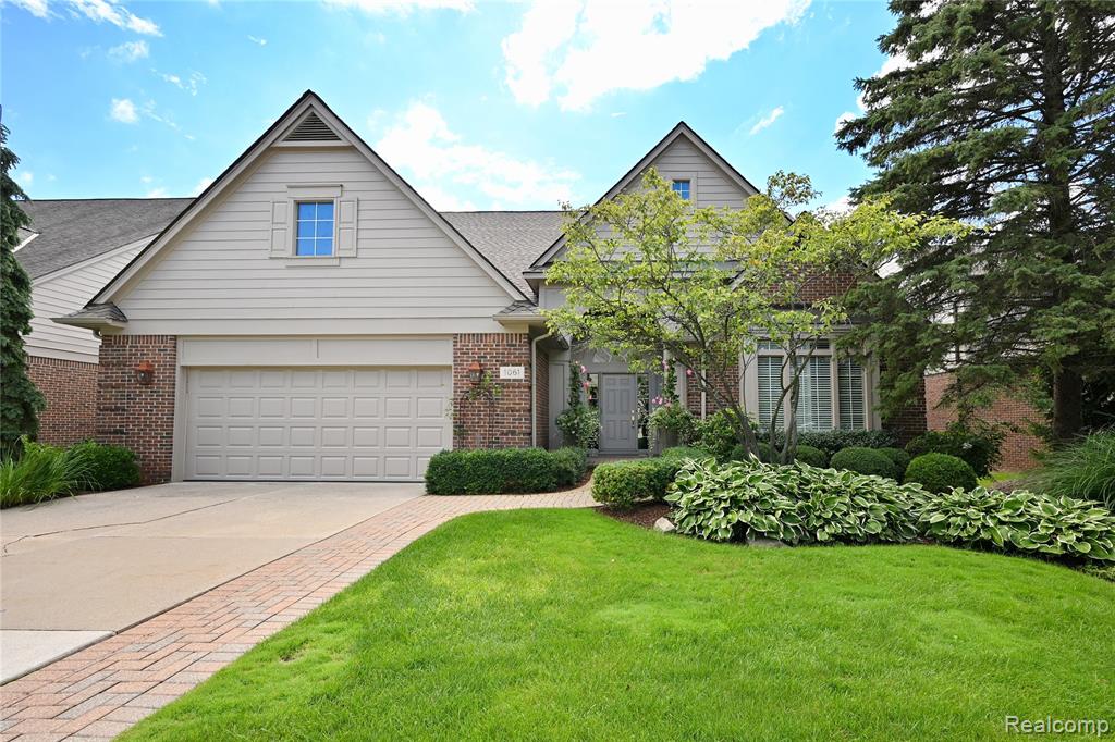 1061 Park Place Court, Bloomfield Hills, MI 48302