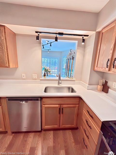 4098 HUNTERS Circle W, Canton, MI 48188 — Photo 5