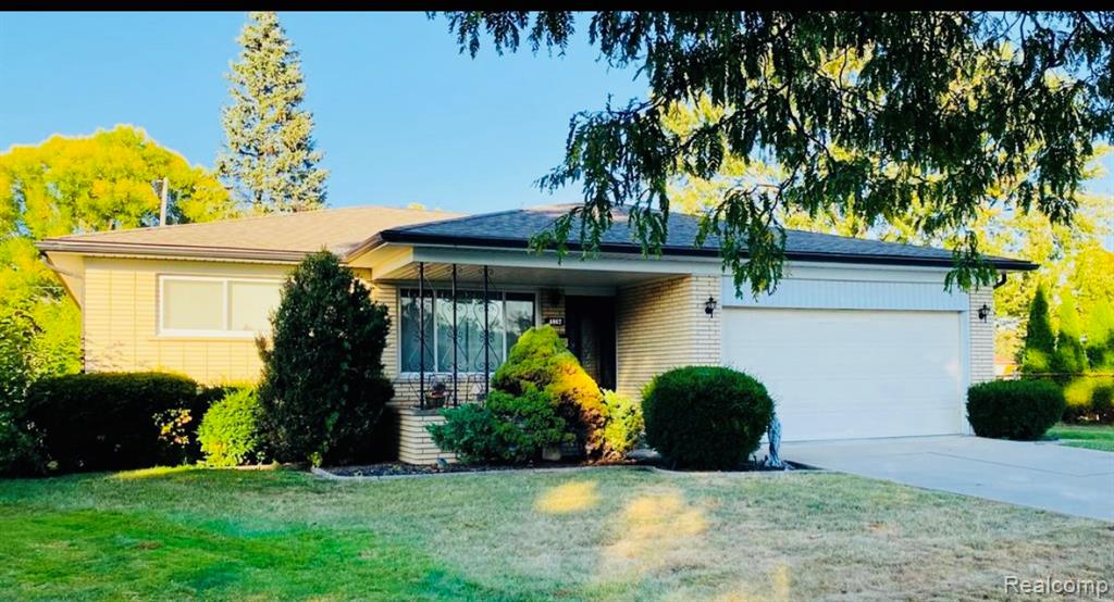 4867 Shell Court, Warren, MI 48091 — front exterior