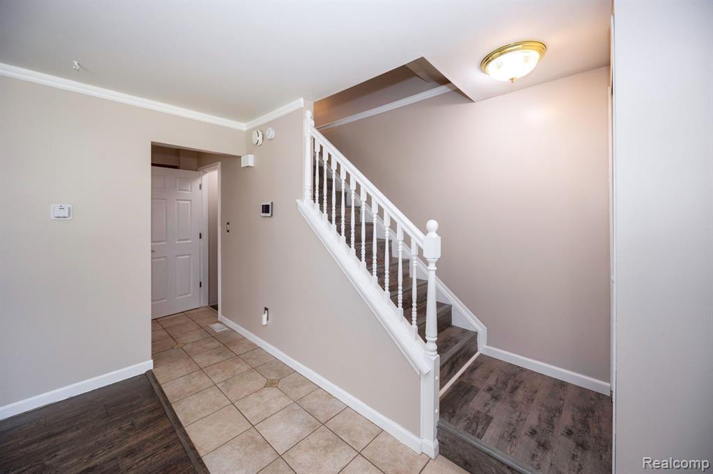 9722 BLAUVELT Drive, Grosse Ile, MI 48138 — Photo 25