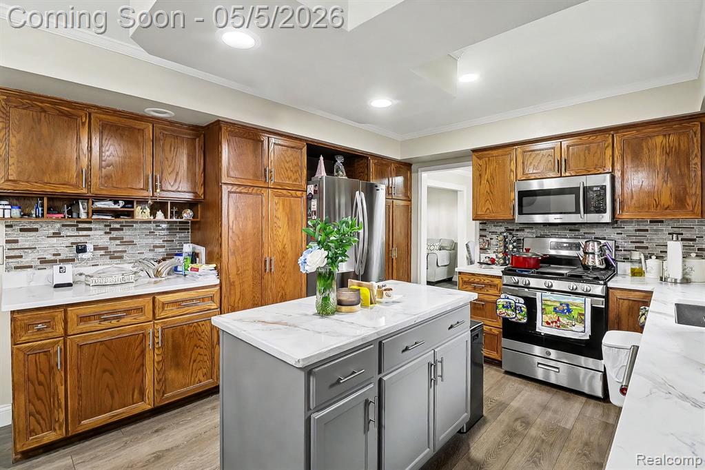40270 Sara Rose Drive, Clinton Twp, MI 48038 — Photo 8