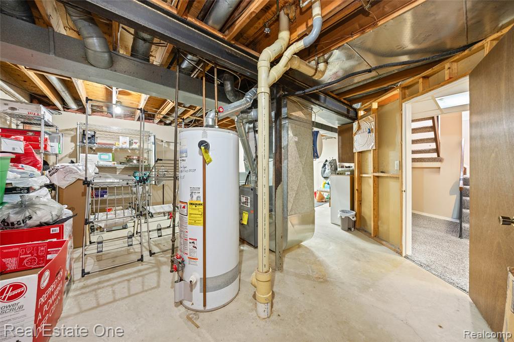 5226 Brett Court, West Bloomfield, MI — Photo 46