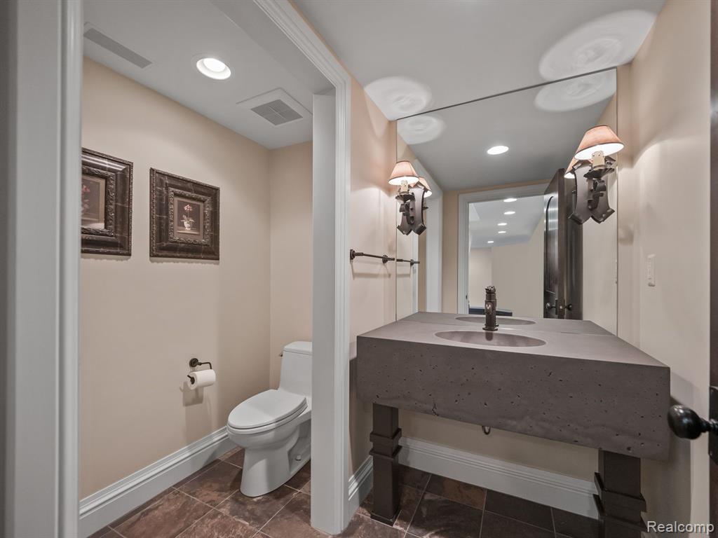26565 SCENIC, Franklin, MI 48025 — Photo 48