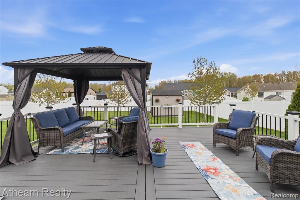 8197 Hidden Cove Court, Grand Blanc, MI 48439 — Photo 9