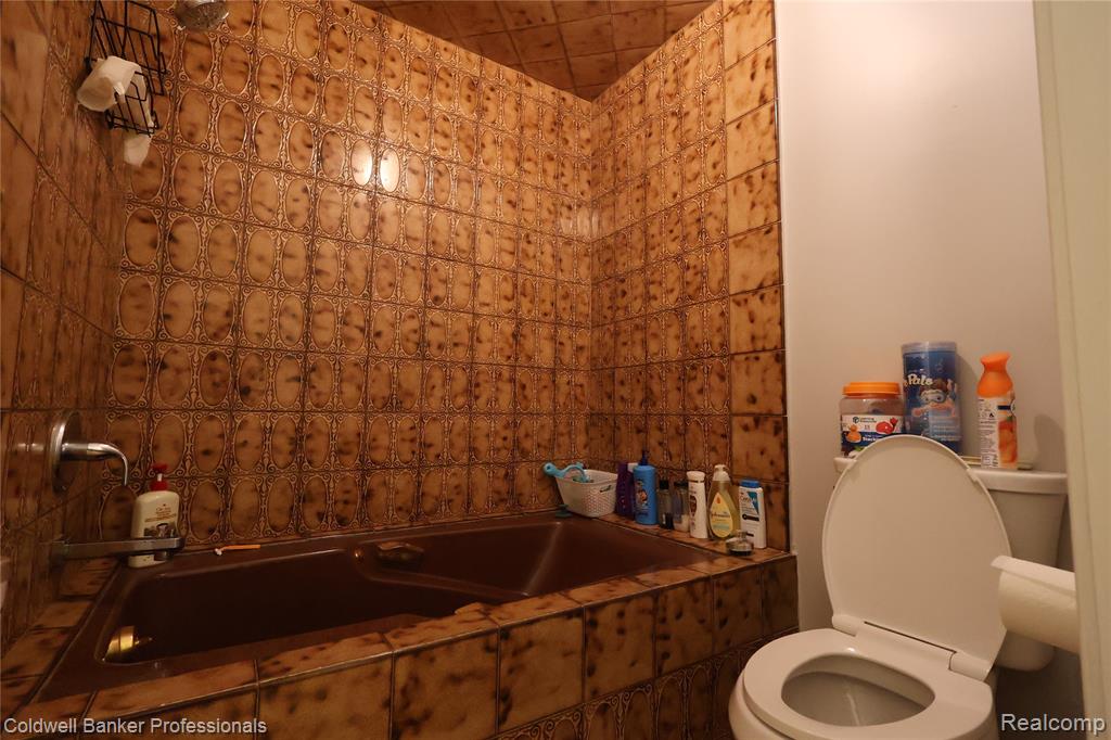 22305 King Road, Woodhaven, MI 48183 — Photo 13