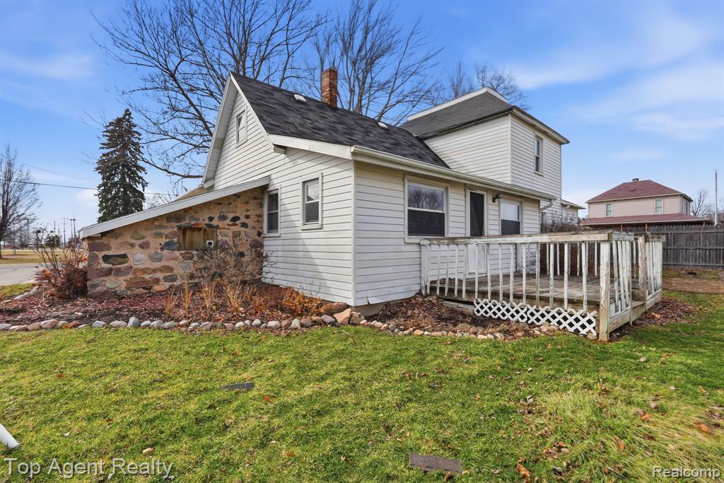 95 W Lapeer Street, Peck, MI 48466 — front exterior