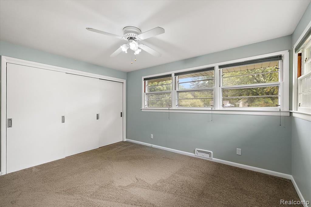 841 Nash Avenue, Waterford, MI 48328 — Photo 21
