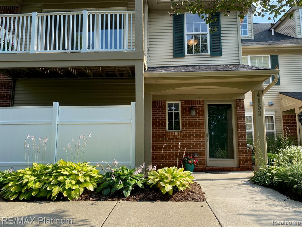 4153 Hampton Ridge Boulevard, 3, Howell, MI 48843 — Photo 2