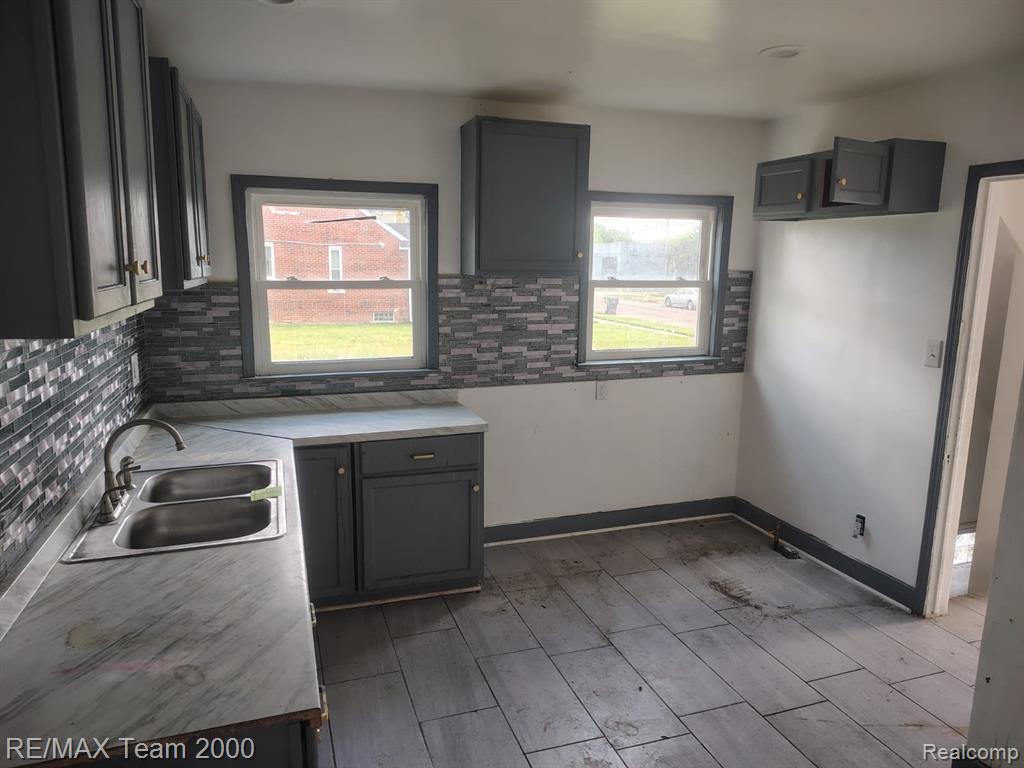 8860 Appoline Street, Detroit, MI 48228 — Photo 17