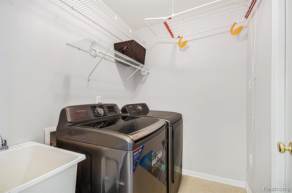 42559 WHITMAN Way, Novi, MI 48377 — Photo 24