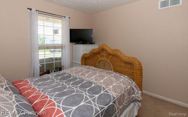 792 GLENLIVET Street, Howell, MI 48843 — Photo 23