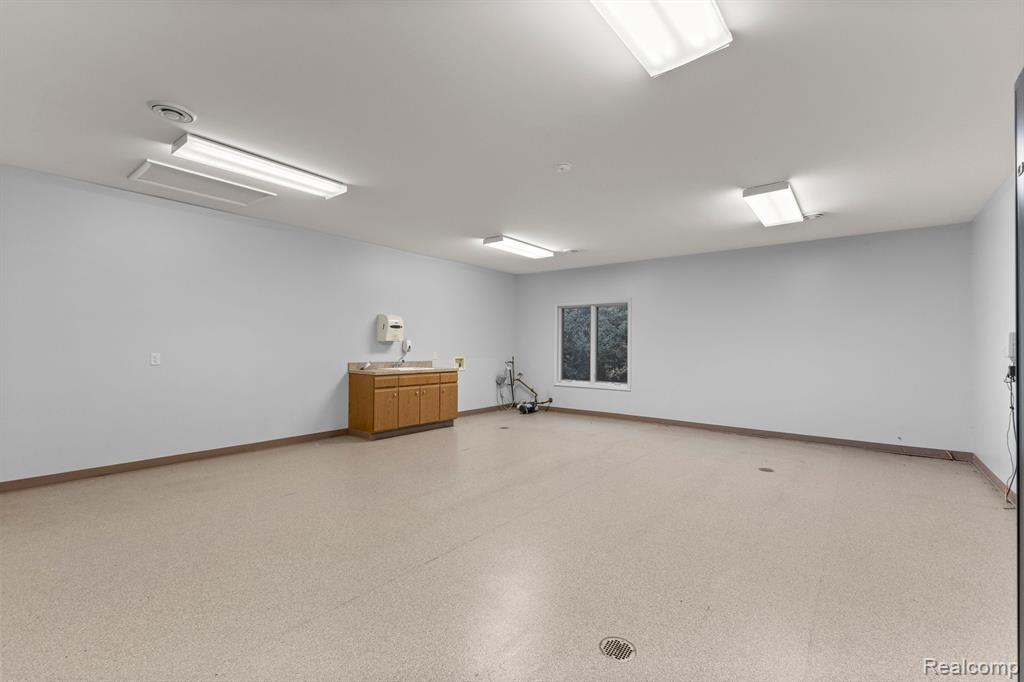 435 SUMPTER Road, Van Buren, MI 48111 — Photo 39