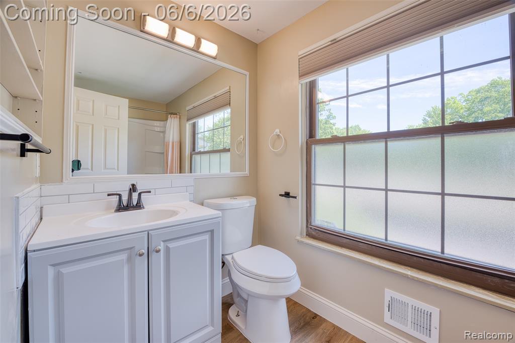 1787 Sheffield Drive, Ypsilanti, MI 48198 — Photo 17