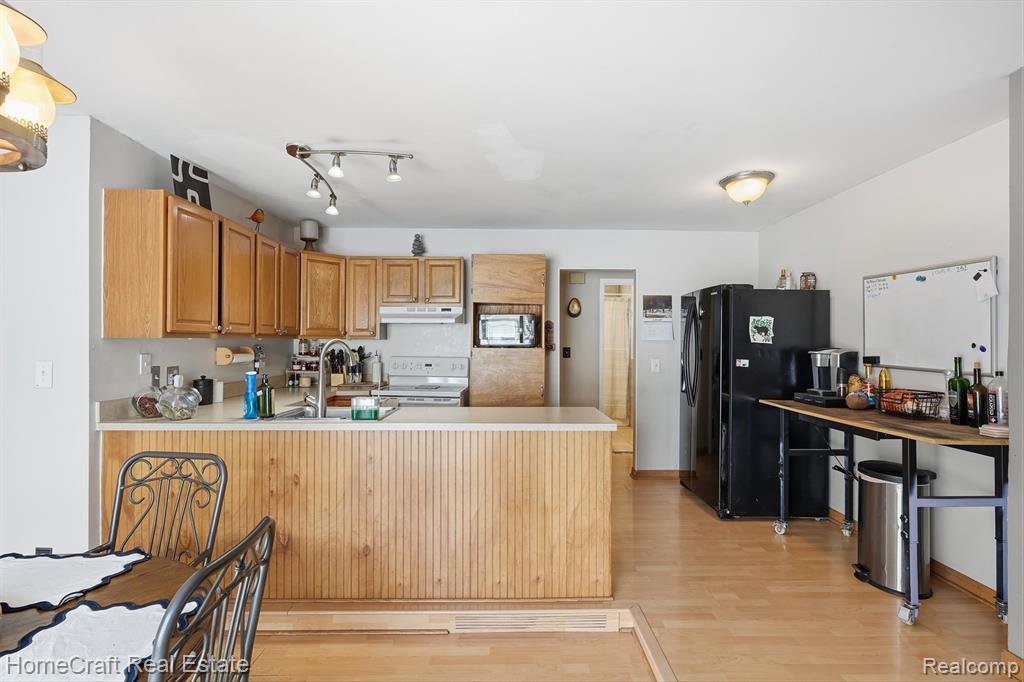 750 SOUTHAMPTON Court, Auburn Hills, MI 48326 — Photo 12