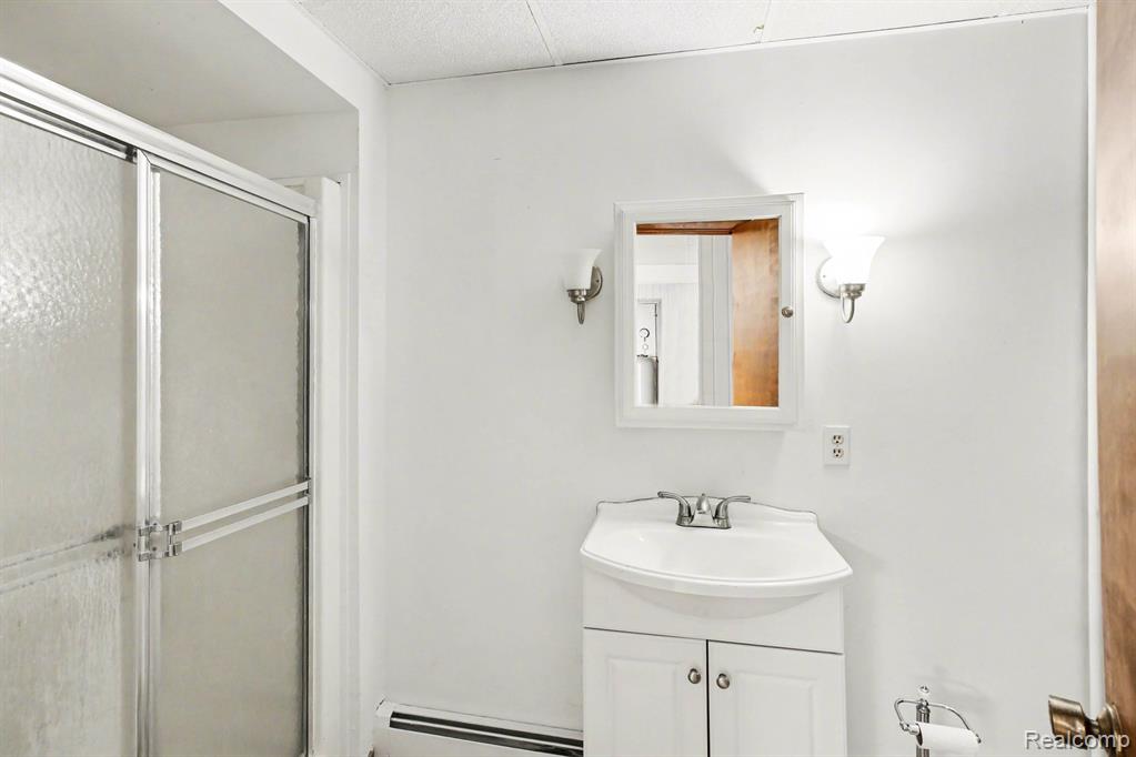8783 SKYLANE Drive, Brighton, MI 48114 — Photo 18