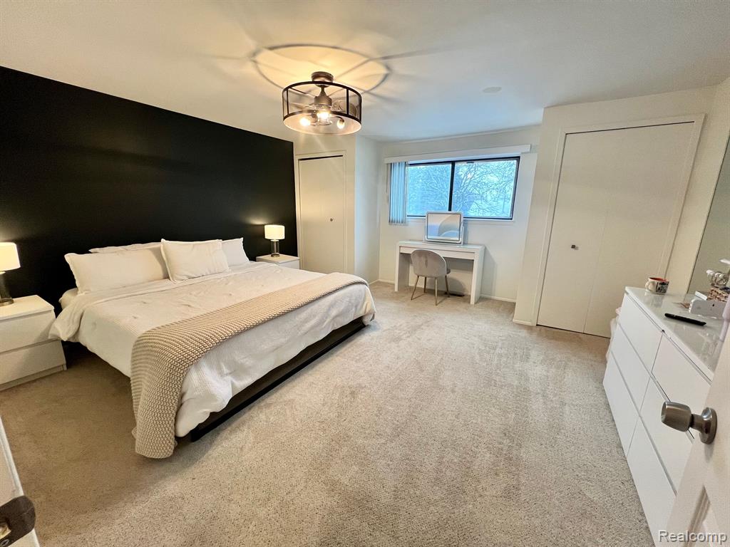 1623 WIMBLEDON Drive, 16, Walled Lake, MI 48390 — Photo 11