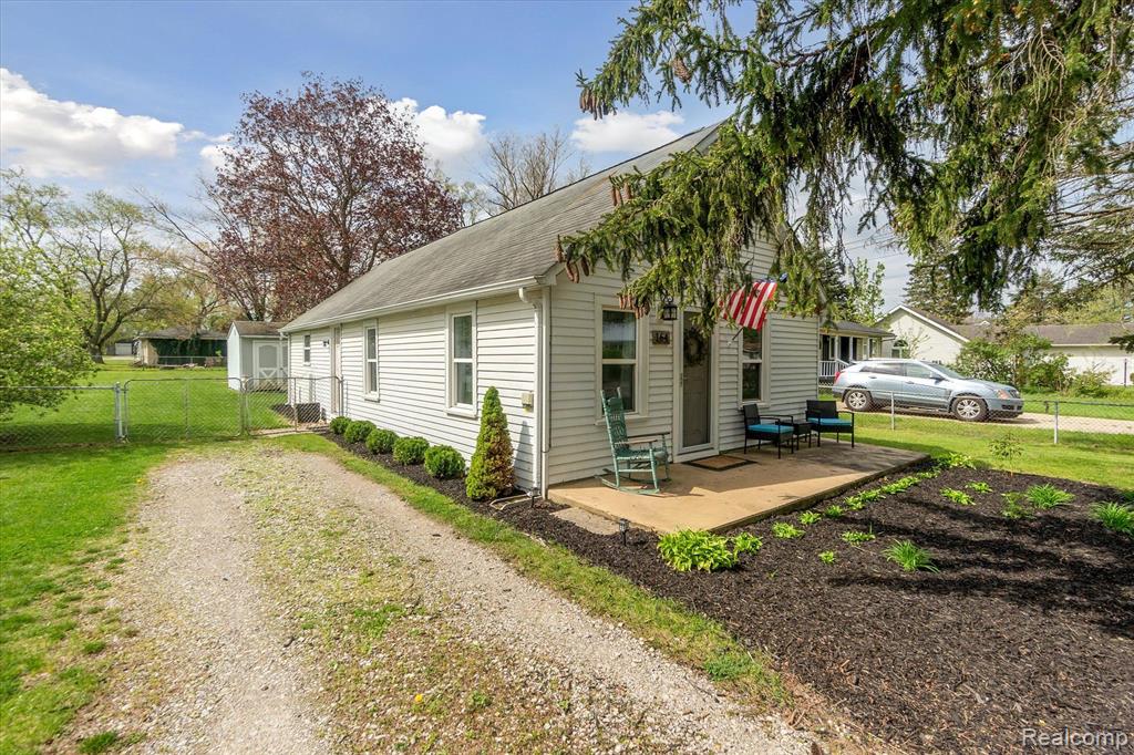 164 BALL Street, Ortonville, MI 48462 — Photo 3