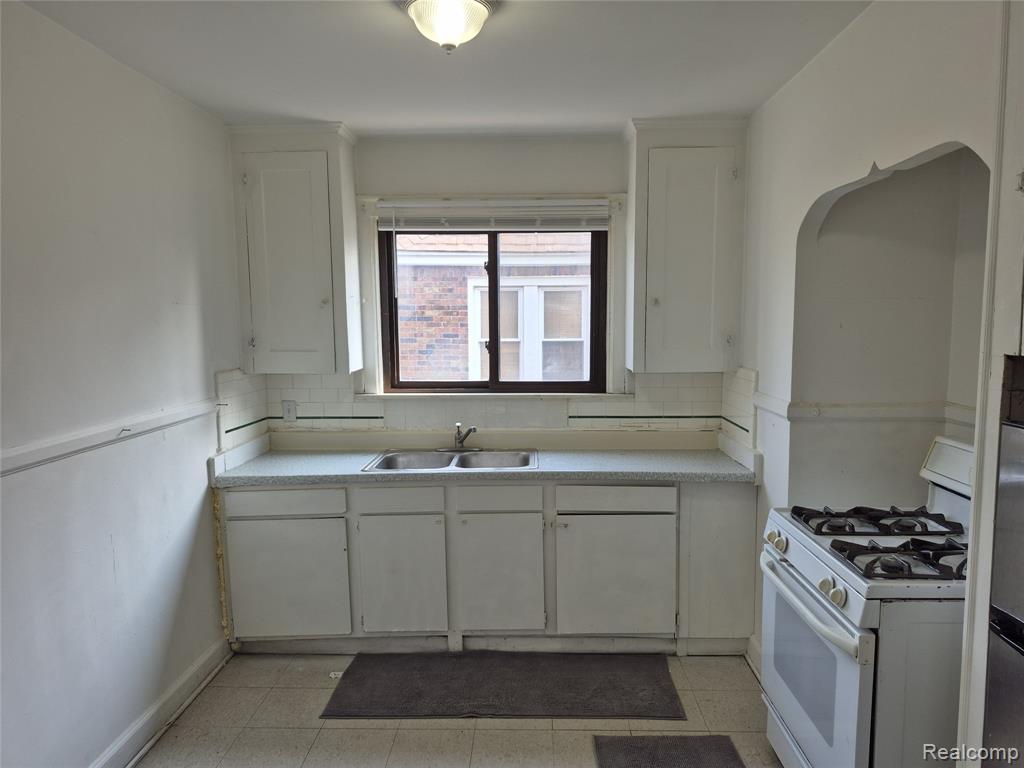 7917 Theisen Street, Dearborn, MI 48126 — Photo 20