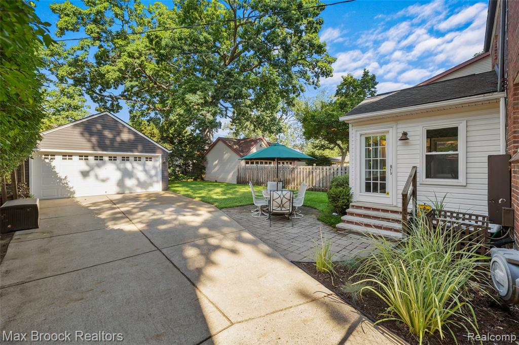 651 N Melborn Street, Dearborn, MI 48128 — Photo 19
