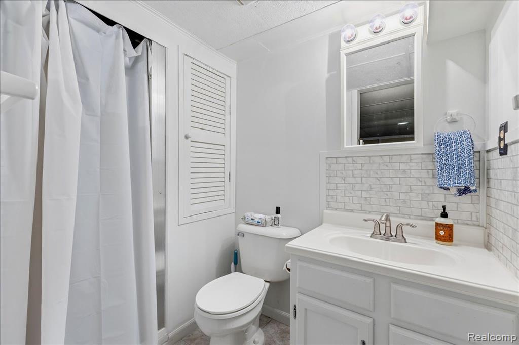 154 Nichols Drive, Saline, MI 48176 — Photo 23
