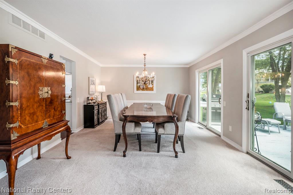 5049 Langlewood Drive, West Bloomfield, MI — Photo 14